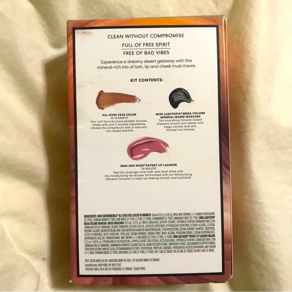 bareMinerals Desert Getaway 3pc. makeup kit as shown in box - Picture 2 of 3